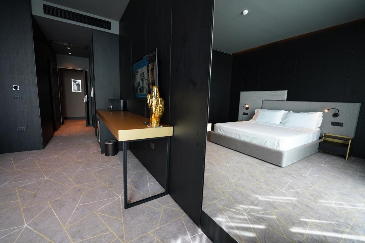 The Central View Boutique Hotel Vlore Exterior photo