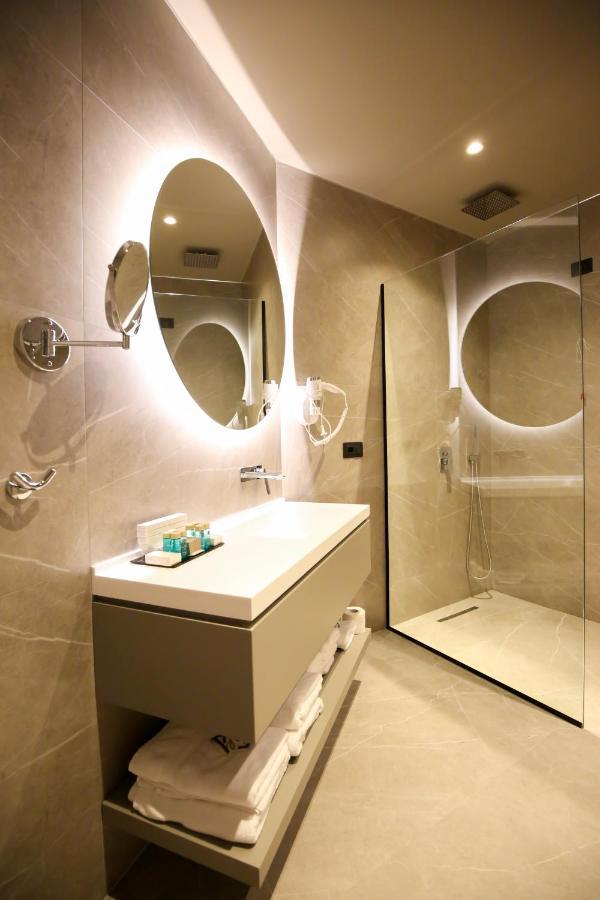 The Central View Boutique Hotel Vlore Exterior photo