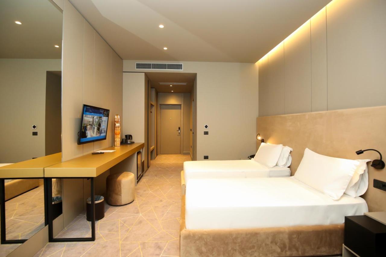 The Central View Boutique Hotel Vlore Exterior photo