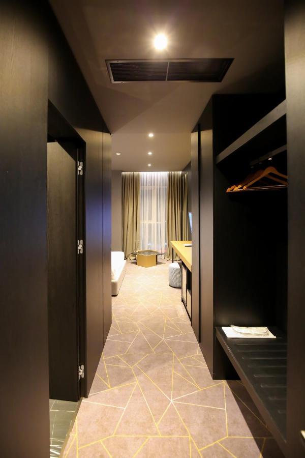 The Central View Boutique Hotel Vlore Exterior photo