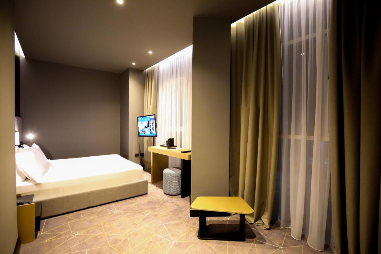 The Central View Boutique Hotel Vlore Exterior photo