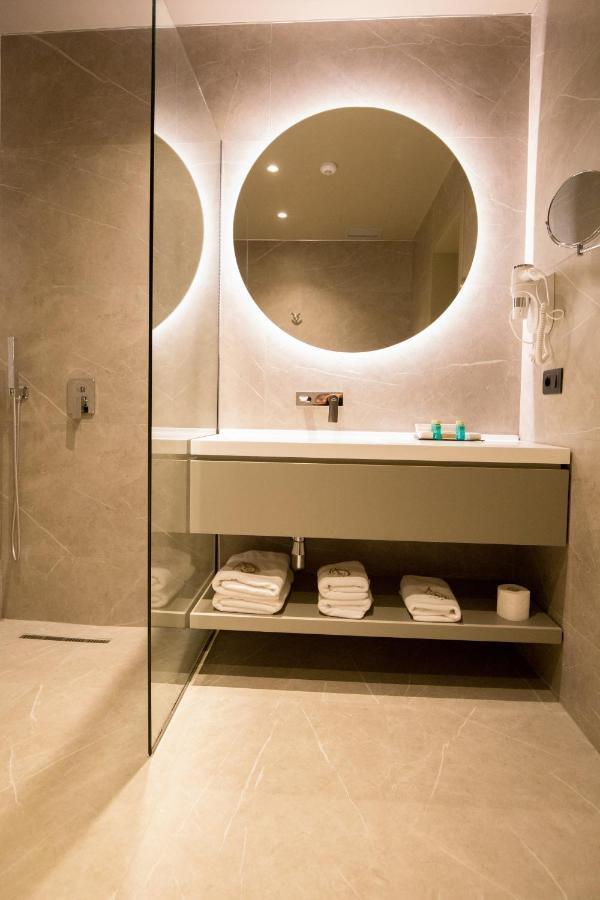 The Central View Boutique Hotel Vlore Exterior photo